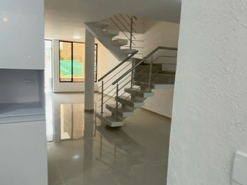 casa en venta en ciudad 2000. Cod V6256