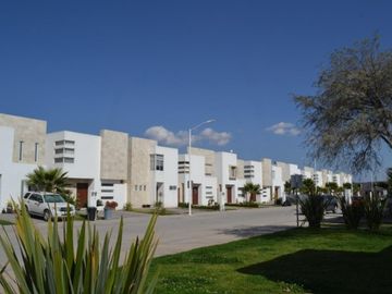 VENTA DE CASA EN RESIDENCIAL NUEVO VILLAVERDE