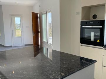 Casa en venta en Canning