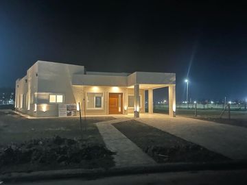 Casa en venta en Canning