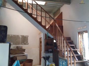 Ruko 4 Lantai Dengan Arsitektur Antik Cihideung Bandung | IWANS