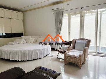 Rumah Mewah Di Buluh Indah Gatsu Barat Dekat Kerobokan