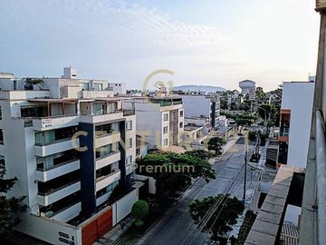 AMPLIO DÚPLEX EN VENTA - SURCO