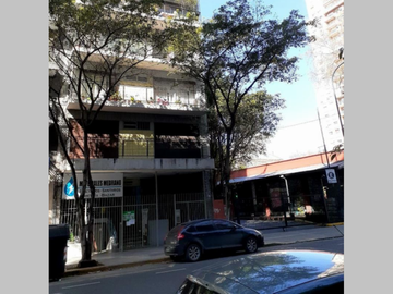 EXCELENTE - Piso en Venta en Almagro 4 ambientes + dependencia, 3 baños, 106 m2 + balcón, doble entrada - Medrano 500
