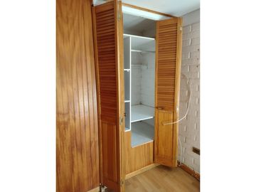 CASA EN CONJUNTO HABITACIONAL EL MIRADOR EN VILLA ALEMANA