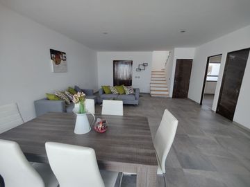 CASA VENTA JURIQUILLA QUERETARO CON ALBERCA