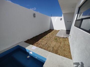CASA VENTA JURIQUILLA QUERETARO CON ALBERCA