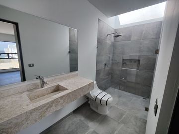 CASA VENTA JURIQUILLA QUERETARO CON ALBERCA