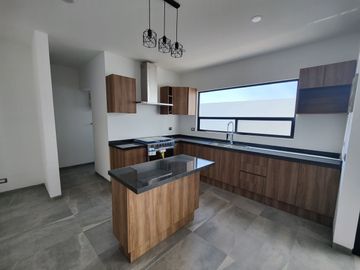 CASA VENTA JURIQUILLA QUERETARO CON ALBERCA