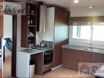 Casa 5 Amb. En Venta Sobre Una Hectárea, Club de Campo La Ranita - Lujan