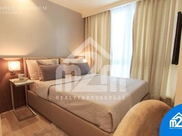 4 BEDROOM PENTHOUSE CONDO FOR SALE IN LAHUG CEBU CITY