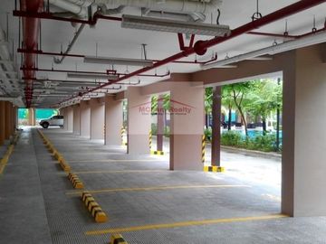 3 Bedroom Condo for Sale in The Rochester Pasig City, for inquiries pls contact Donald