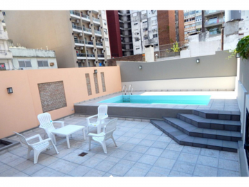 VENTA DEPARTAMENTO Semipiso 2 dormitorios con cochera. Balcon y patio. Amenities - Jujuy 1600