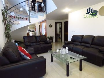 Venta de Casa con 3 recámaras, Cisterna y Terraza, Xalapa Monte Magno