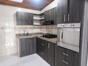 casa en venta en santa monica. Cod V245
