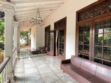 DIJUAL RUMAH JL MALUKU / MENTENG, JAKPUS