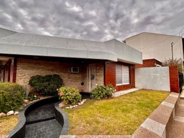 Casa en venta en Martin Coronado