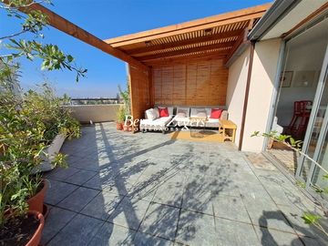 Departamento en Venta en Carlos Antunez cercano a Plaza Las Lilas