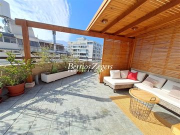 Departamento en Venta en Carlos Antunez cercano a Plaza Las Lilas