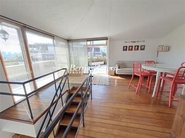 Departamento en Venta en Carlos Antunez cercano a Plaza Las Lilas