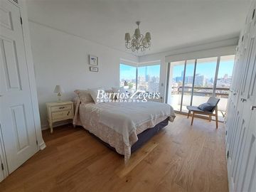 Departamento en Venta en Carlos Antunez cercano a Plaza Las Lilas