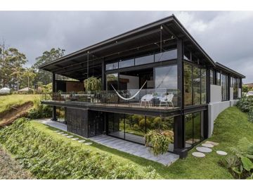 Vendo hermosa casa via Armenia Parcelacion