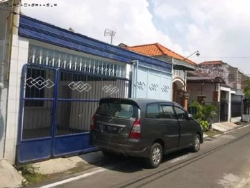 Rumah Ngagel Mulyo ADA CARPORT