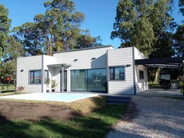 VENDO CASA 3 AMB C/PARQUE EN MAR DEL PLATA