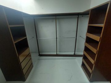 VENTA DE CASA EN ESQUINA CON ALBERCA FRACC. LOMAS RESIDENCIAL ALVARADO VERACRUZ