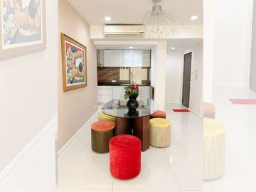 Fancy Fully furnished 2br Condo for rent at Kensington Place
