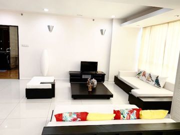 Fancy Fully furnished 2br Condo for rent at Kensington Place