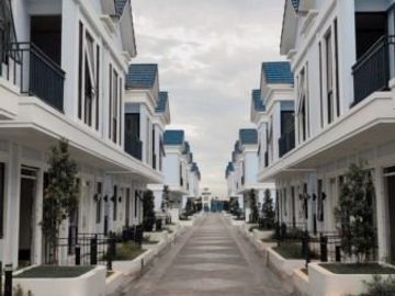 Disewakan Rumah Lavon 2 Cluster Montana Unit Baru Serah Terima Bagus