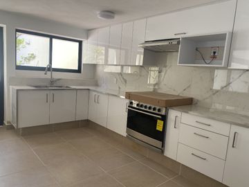 Remodelada en zona norte