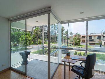ESPECTACULAR DEPARTAMENTO EN VENTA CHACARILLA SURCO 299 MTRS CON 4 DORMITORIOS