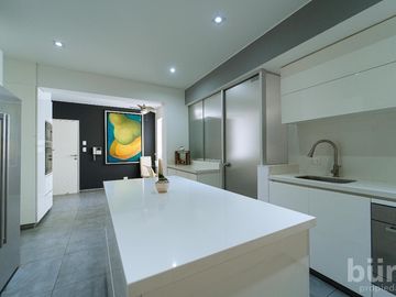 ESPECTACULAR DEPARTAMENTO EN VENTA CHACARILLA SURCO 299 MTRS CON 4 DORMITORIOS
