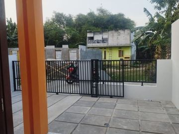 Dijual rumah murah di perwira Bekasi Utara