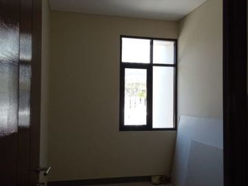 Rumah Siap Huni Cisaranten Kulon dekat antapani, arcamanik