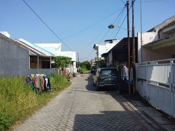 Rumah Gunung anyar dekat Amesta Intiland surabaya Rp 670 jutaan