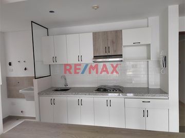 ¡Vive la comodidad Frente al parque! y con una vista increíble 🏡🌳

Descubre este amplio departamento de 📐87 m² en el noveno piso de un moderno edifi