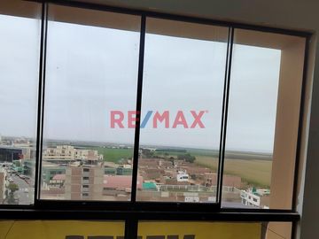 ¡Vive la comodidad Frente al parque! y con una vista increíble 🏡🌳

Descubre este amplio departamento de 📐87 m² en el noveno piso de un moderno edifi