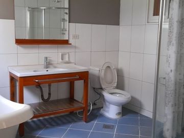 2-Bedroom furnished Apartment near Ayala, Cebu City