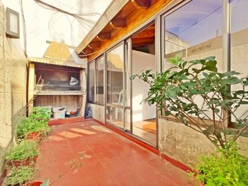 Apto Crédito, PH 3 Amb. Sin Exp., Patio, Parrilla, Quincho y Terraza.