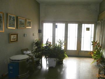 CASA  LOTE PROPIO CON GARAGE  Y TERRAZA CUENCA 1100