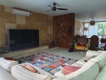 Rumah Mewah 4 Lantai Ada Kolam Renang Di Sektor 7 - GB 2741