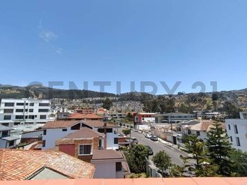 En venta departamento 3 dormitorios y suite en Urbanización El Condado