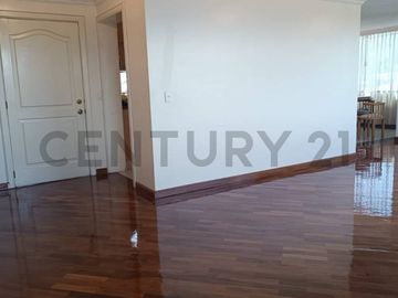 En venta departamento 3 dormitorios y suite en Urbanización El Condado