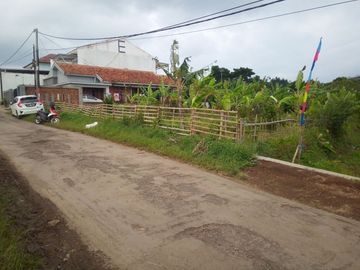 152 Tumbak Tanah Kebun Pinggir Jalan, Strategis Komersil, Ngamprah, Bandung Barat