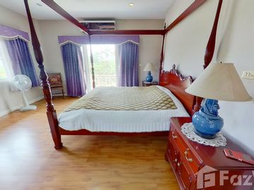 Executive Home with Pool and Guest House