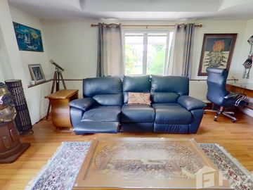 Executive Home with Pool and Guest House