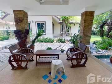 Executive Home with Pool and Guest House